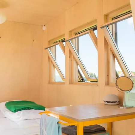 Hihahut De Vogelaar * Oud Ade